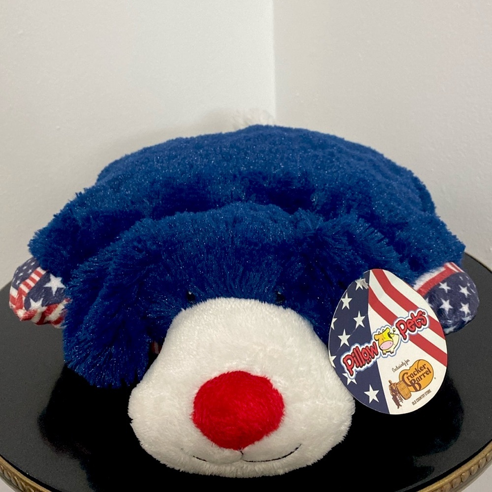 NWT 2018 Cracker Barrel Americana Pup Pillow Pet USA Flag Exclusive 13x13
